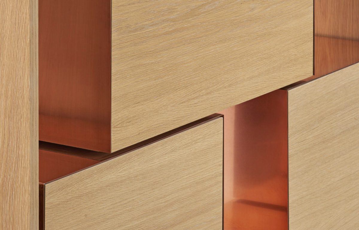 Wall Unit Qube in oak and copper - design by Ronald Knol