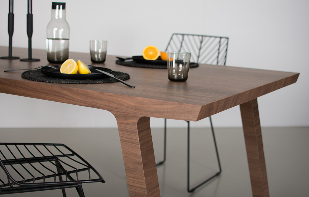 dining table walnut