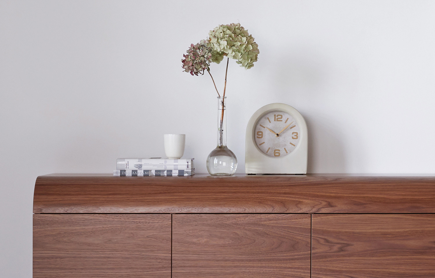 sideboard walnut detail