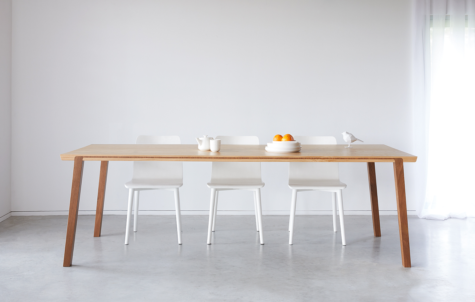 Design tafel massief houten poten - RKNL